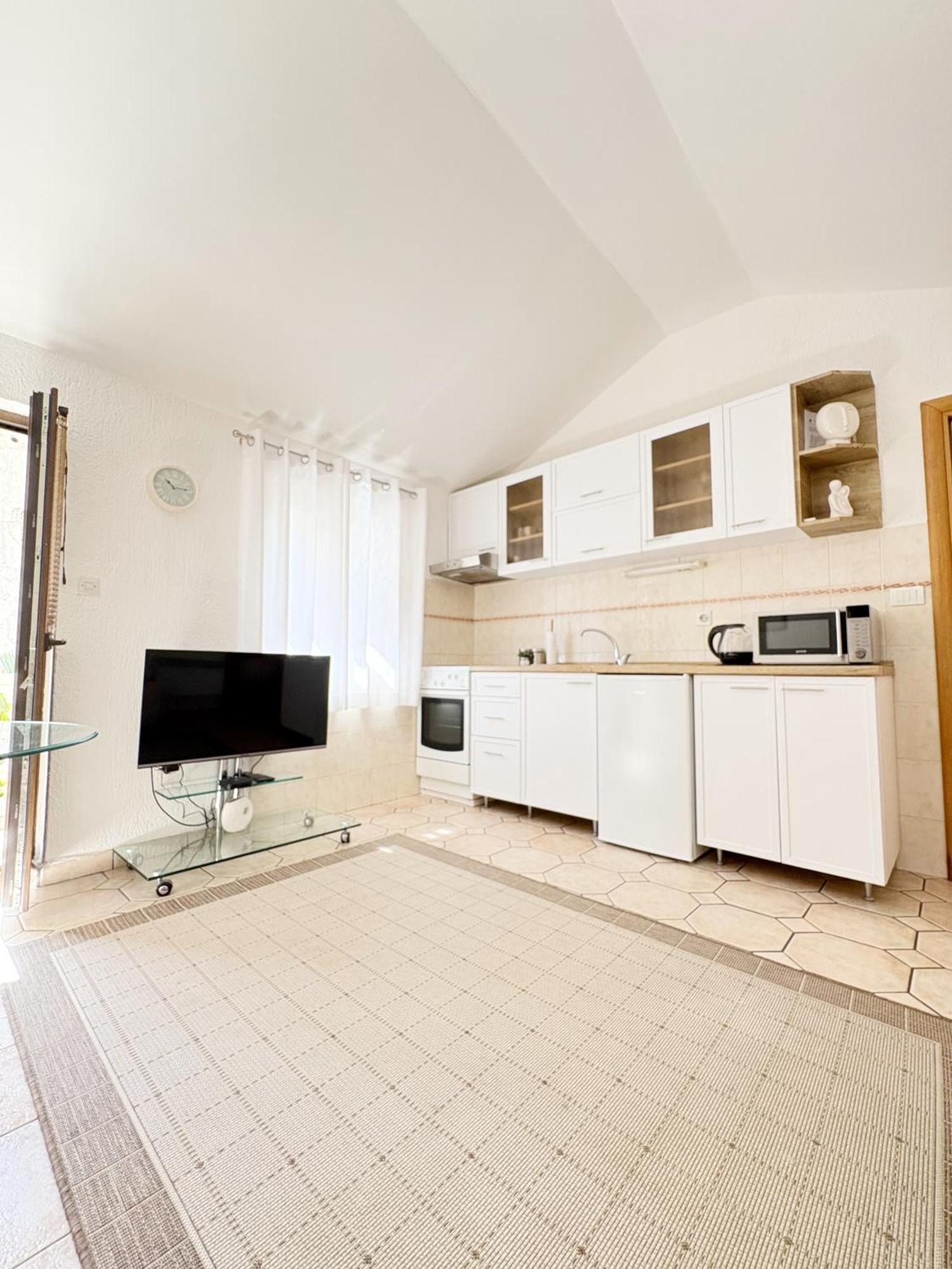 S&P City Center Apartments Kotor Buitenkant foto