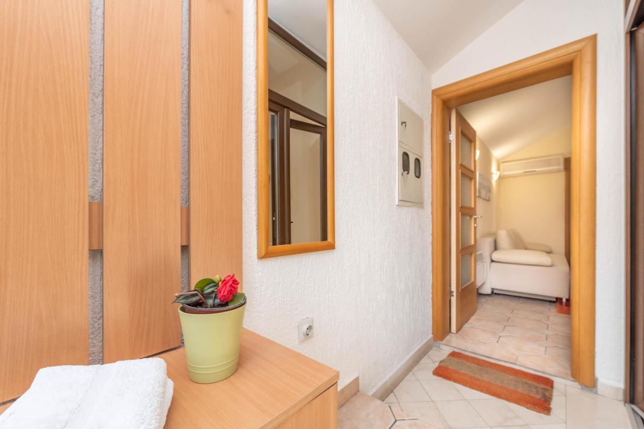 S&P City Center Apartments Kotor Buitenkant foto
