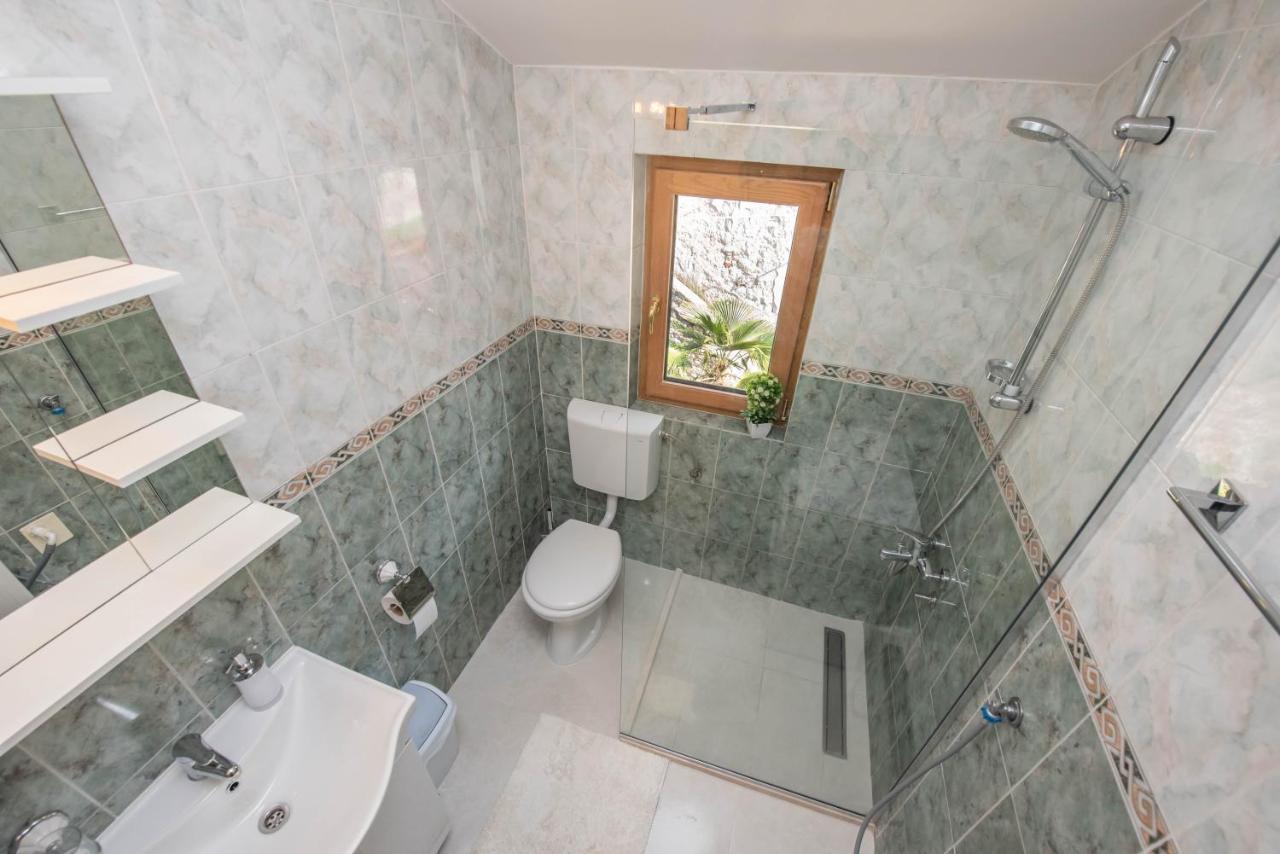 S&P City Center Apartments Kotor Buitenkant foto